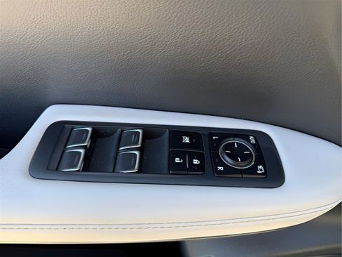 Used 2021 Lexus RX 350L FWD image 15