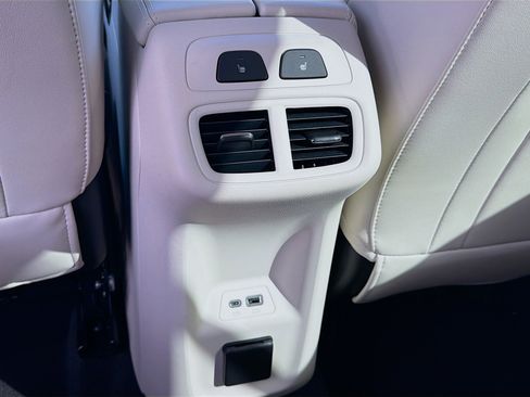 Used 2023 Buick Envision Avenir image 23