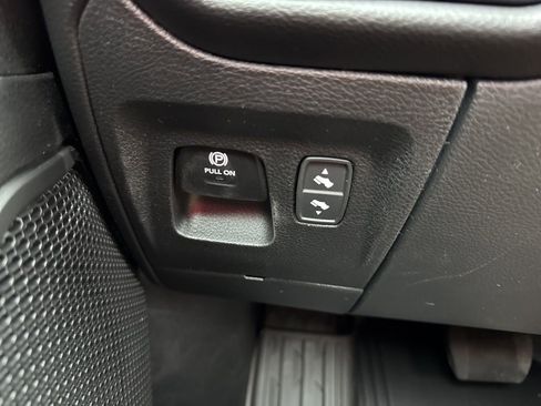 New 2026 RAM 1500 4x4 Crew Cab image 12