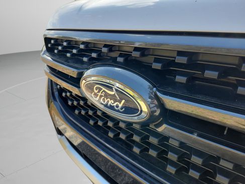 New 2025 Ford Ranger XLT w/ FX4 Off-Road Package image 31