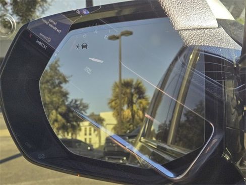 Used 2021 GMC Yukon XL Denali w/ Denali Premium Package image 23