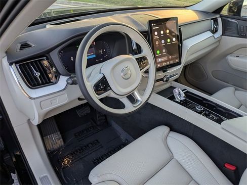 New 2026 Volvo XC60 B5 Ultra w/ Protection Package Premier image 9