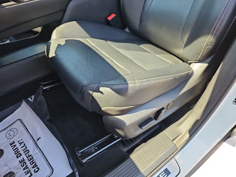 Used 2022 Nissan Rogue SL w/ SL Premium Package FWD image 25