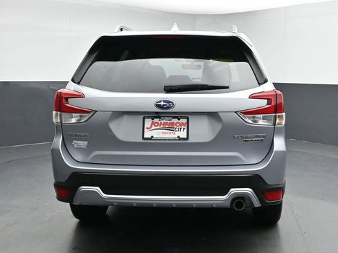 Used 2022 Subaru Forester Touring image 8