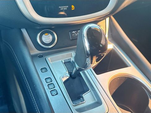 Used 2020 Nissan Murano SV FWD image 16
