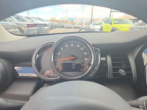 Used 2019 MINI Cooper 2-Door Hardtop FWD image 13