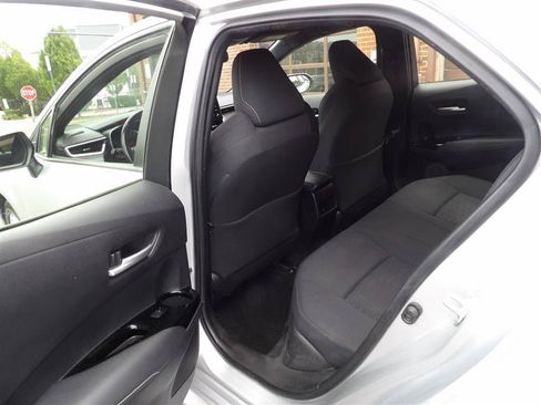 Used 2021 Toyota Corolla SE w/ SE Preferred Package FWD image 11