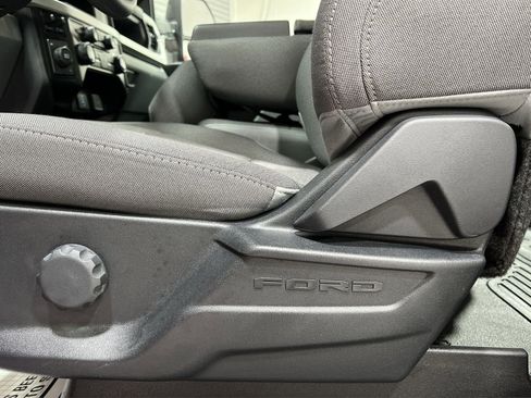 Used 2025 Ford F350 XL w/ XL Chrome Package image 12