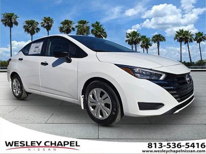 New 2025 Nissan Versa S w/ Trunk Package