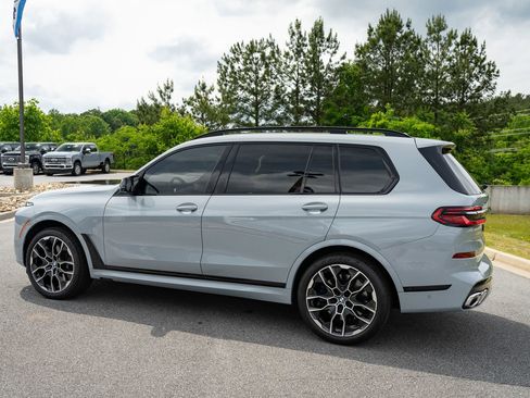 Used 2023 BMW X7 M60i w/ Executive Package AWD/4WD image 15