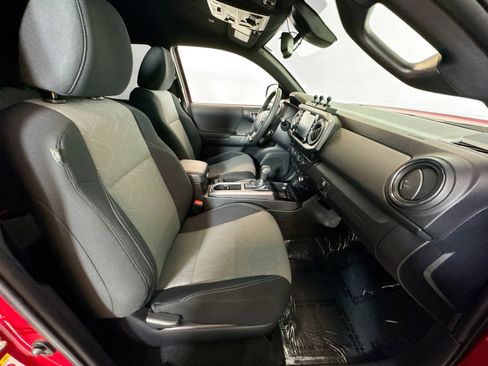 Used 2020 Toyota Tacoma TRD Off-Road image 26