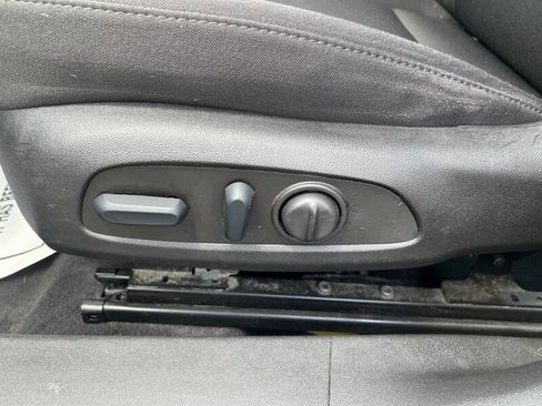 Used 2022 Chevrolet Malibu LT FWD image 22