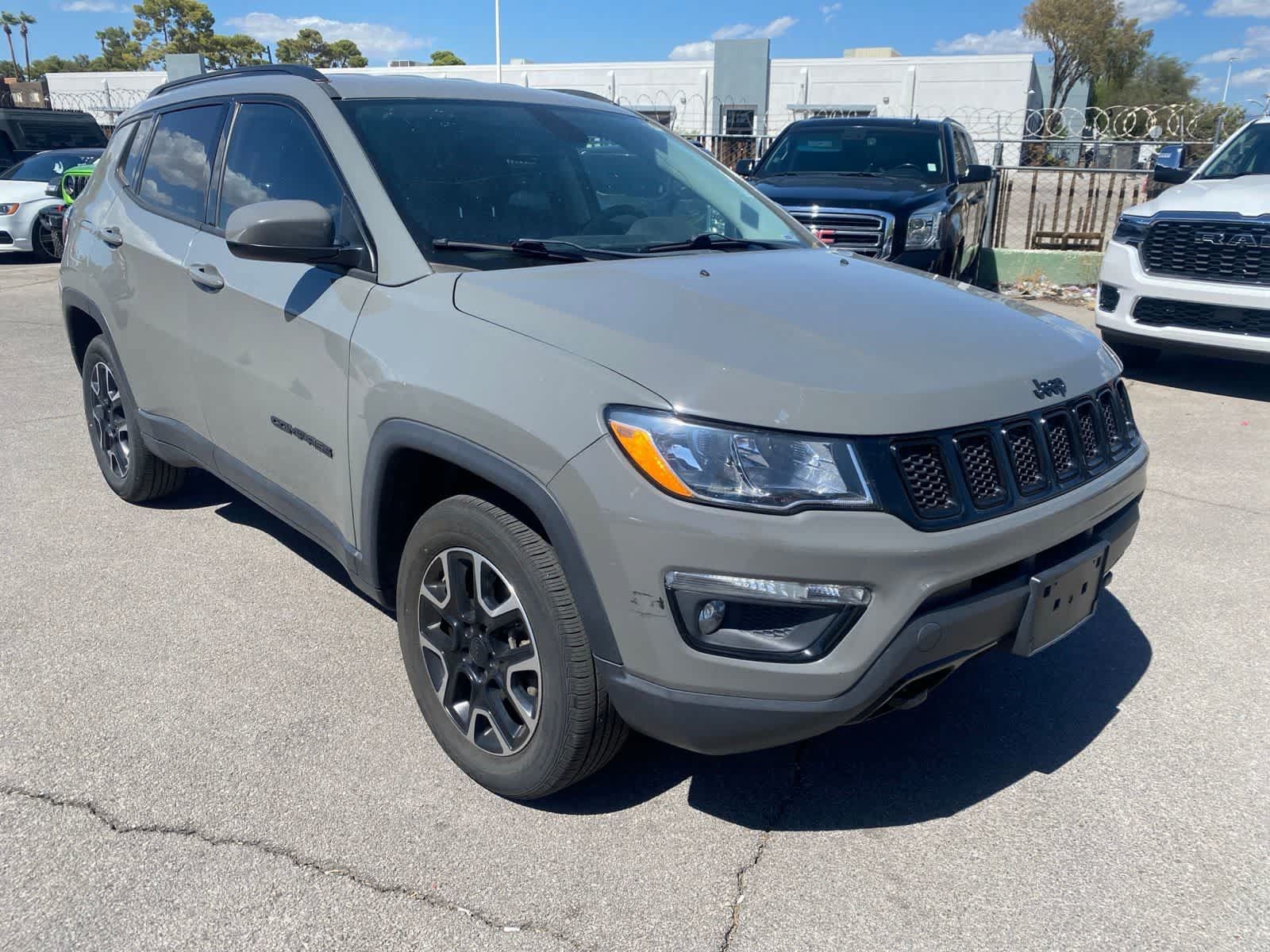 Used 2019 Jeep Compass Sport AWD/4WD image 3