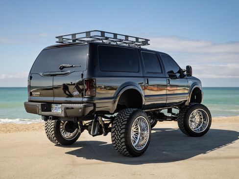 Used 2005 Ford Excursion Eddie Bauer AWD/4WD image 7