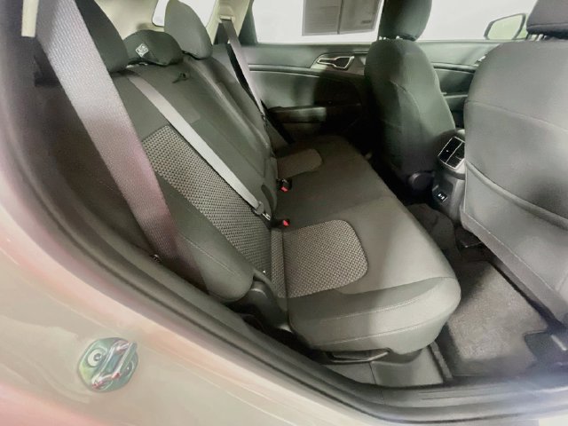 Used 2026 Kia Sportage LX FWD image 28