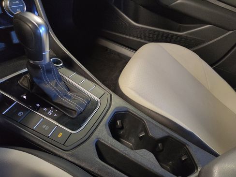 Used 2019 Volkswagen Jetta R-Line FWD image 26
