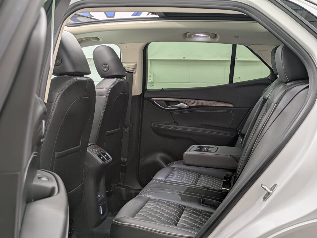 Used 2023 Buick Envision Avenir AWD/4WD image 19