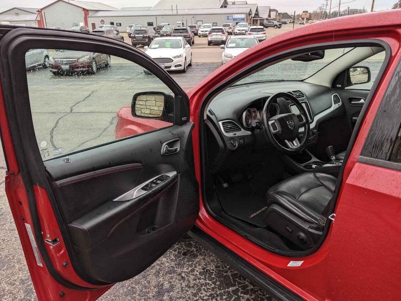 Used 2017 Dodge Journey GT w/ Driver Convenience Group FWD image 9