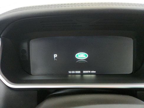 Used 2016 Land Rover Range Rover HSE image 17