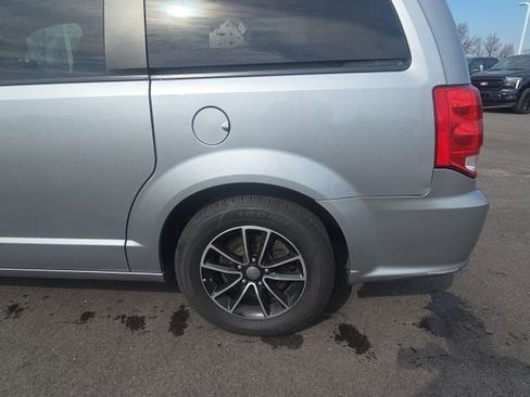 Used 2019 Dodge Grand Caravan GT FWD image 16