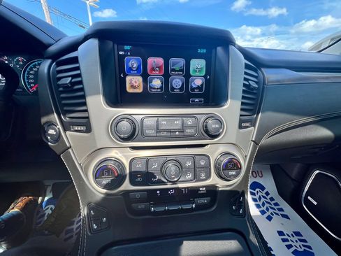 Used 2019 GMC Yukon Denali w/ Denali Ultimate Package AWD/4WD image 32