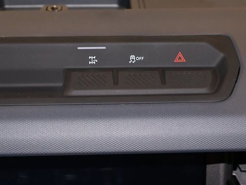 New 2026 Ford Bronco 4-Door image 25