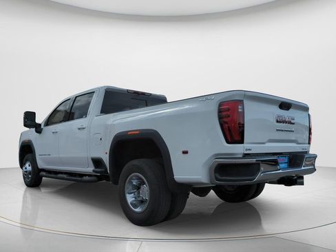 Used 2025 GMC Sierra 3500 SLE w/ SLE Value Package AWD/4WD image 7