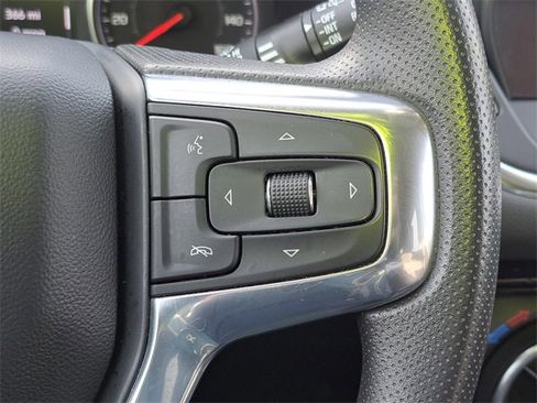 Used 2023 Chevrolet Blazer LT image 17