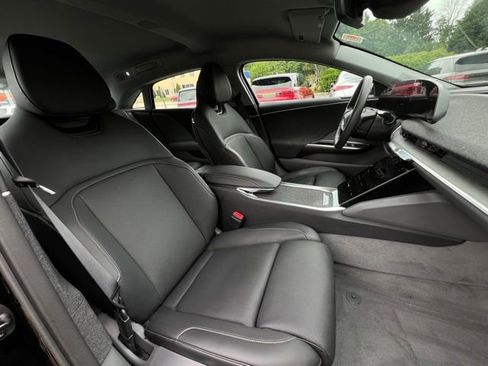 Used 2025 Lucid Air Touring AWD/4WD image 10