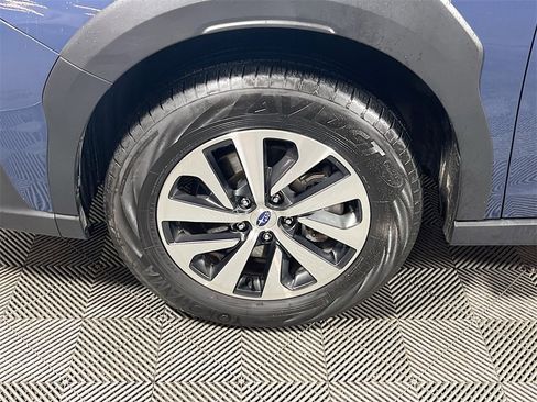 Used 2025 Subaru Outback Premium image 27
