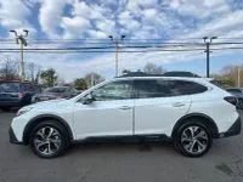 Used 2020 Subaru Outback Touring XT AWD/4WD image 8