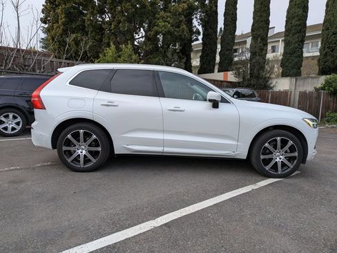 Used 2019 Volvo XC60 T5 Inscription w/ Protection Package Premier image 4
