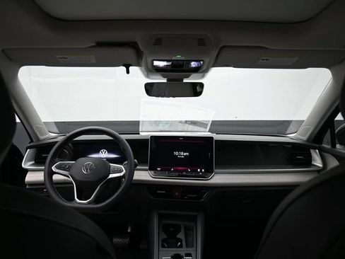 New 2026 Volkswagen Tiguan SE AWD/4WD image 10