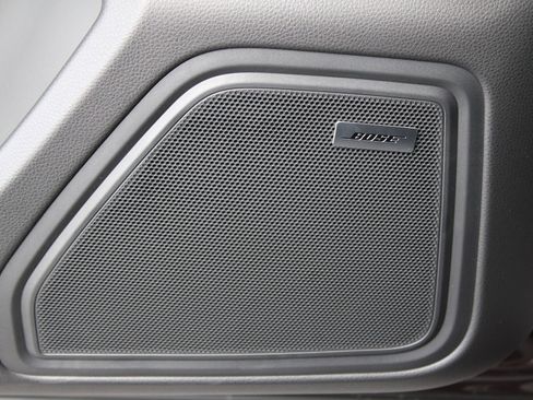 New 2026 Porsche Macan image 14