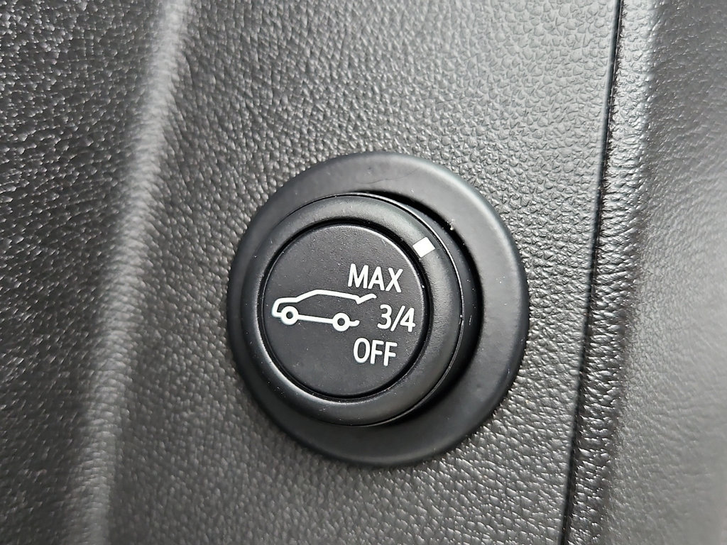 Used 2023 Chevrolet Equinox RS AWD/4WD image 29