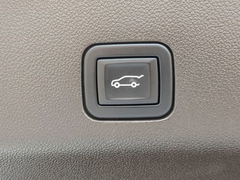 Used 2024 Chevrolet Tahoe LT AWD/4WD image 13