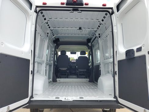 Used 2025 RAM ProMaster 1500 w/ Premium Convenience Group image 22