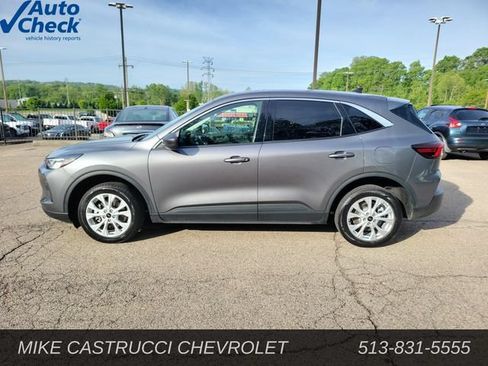 Used 2024 Ford Escape Active AWD/4WD image 2