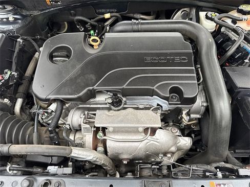 Certified 2021 Chevrolet Malibu LT image 31