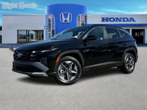 Used 2025 Hyundai Tucson SEL image 2