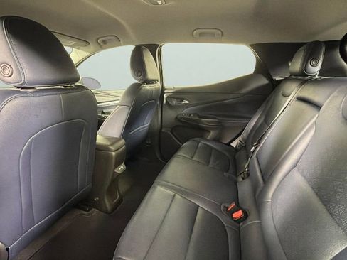 Used 2023 Chevrolet Bolt EUV Premier FWD image 27