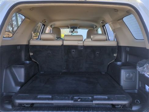 Used 2018 Toyota 4Runner SR5 image 32