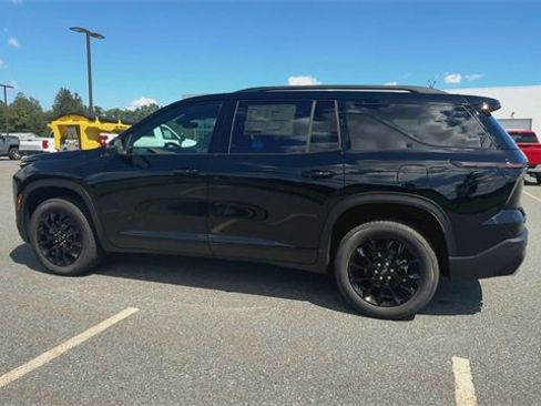New 2026 Chevrolet Traverse LT w/ Midnight/Sport Edition image 6