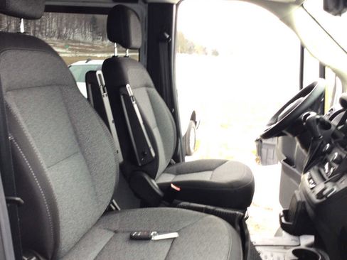 Used 2024 RAM ProMaster 2500 w/ Cold Weather Group image 11