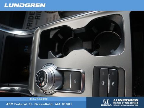 Used 2022 Ford Edge Titanium image 25