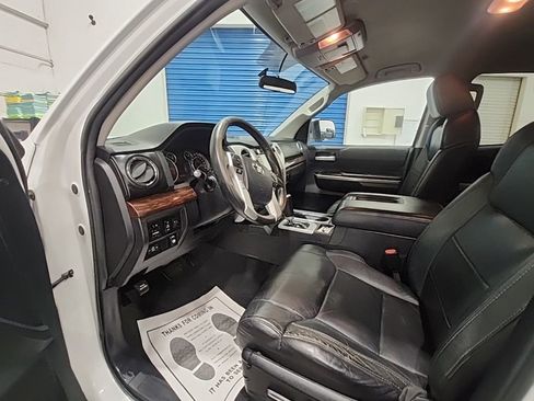 Used 2015 Toyota Tundra Limited w/ Limited Premium Package AWD/4WD image 8