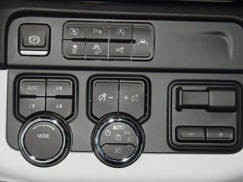 New 2026 Chevrolet Suburban Premier w/ Sun And Tow Package image 35