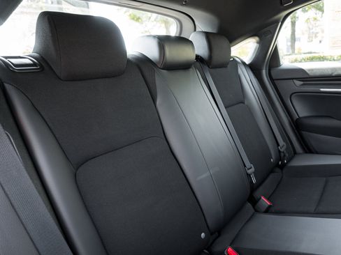 Used 2022 Honda Civic Sport image 33