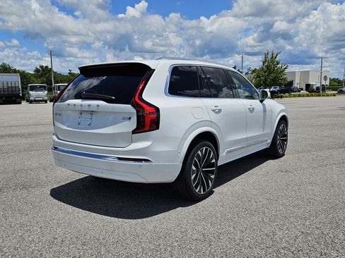 New 2026 Volvo XC90 B5 Plus image 7