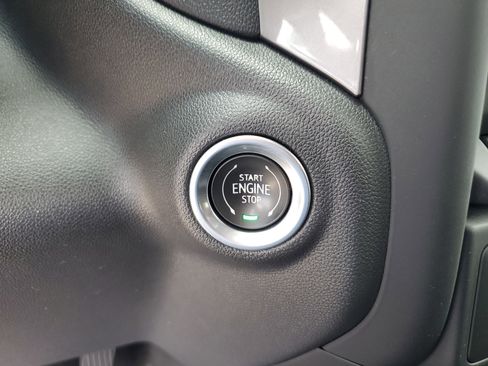 Used 2022 Chevrolet Silverado 1500 Custom RWD image 29